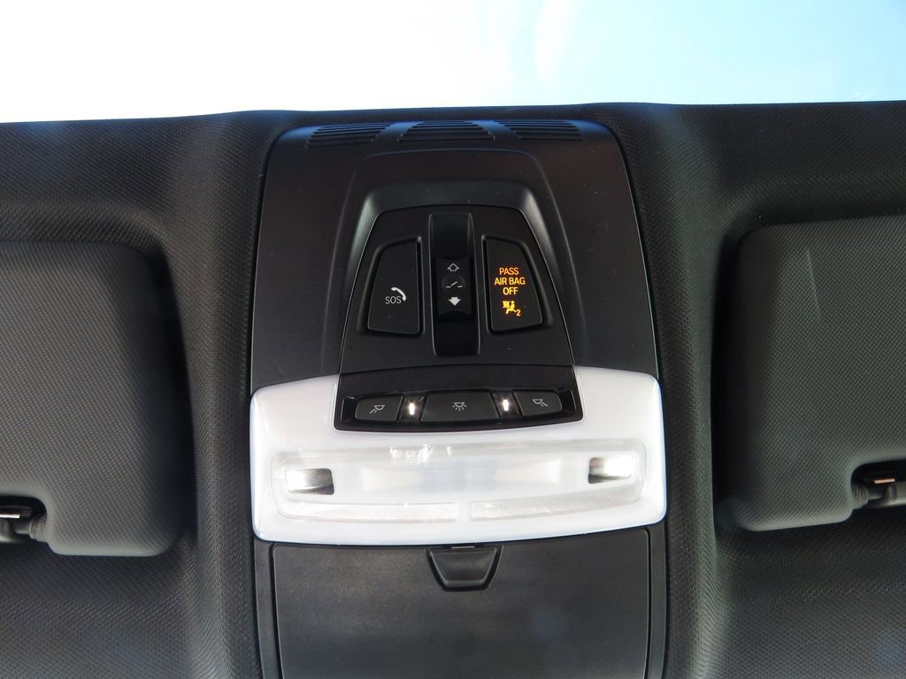 Used 2017 BMW X5 xDrive40e image 28