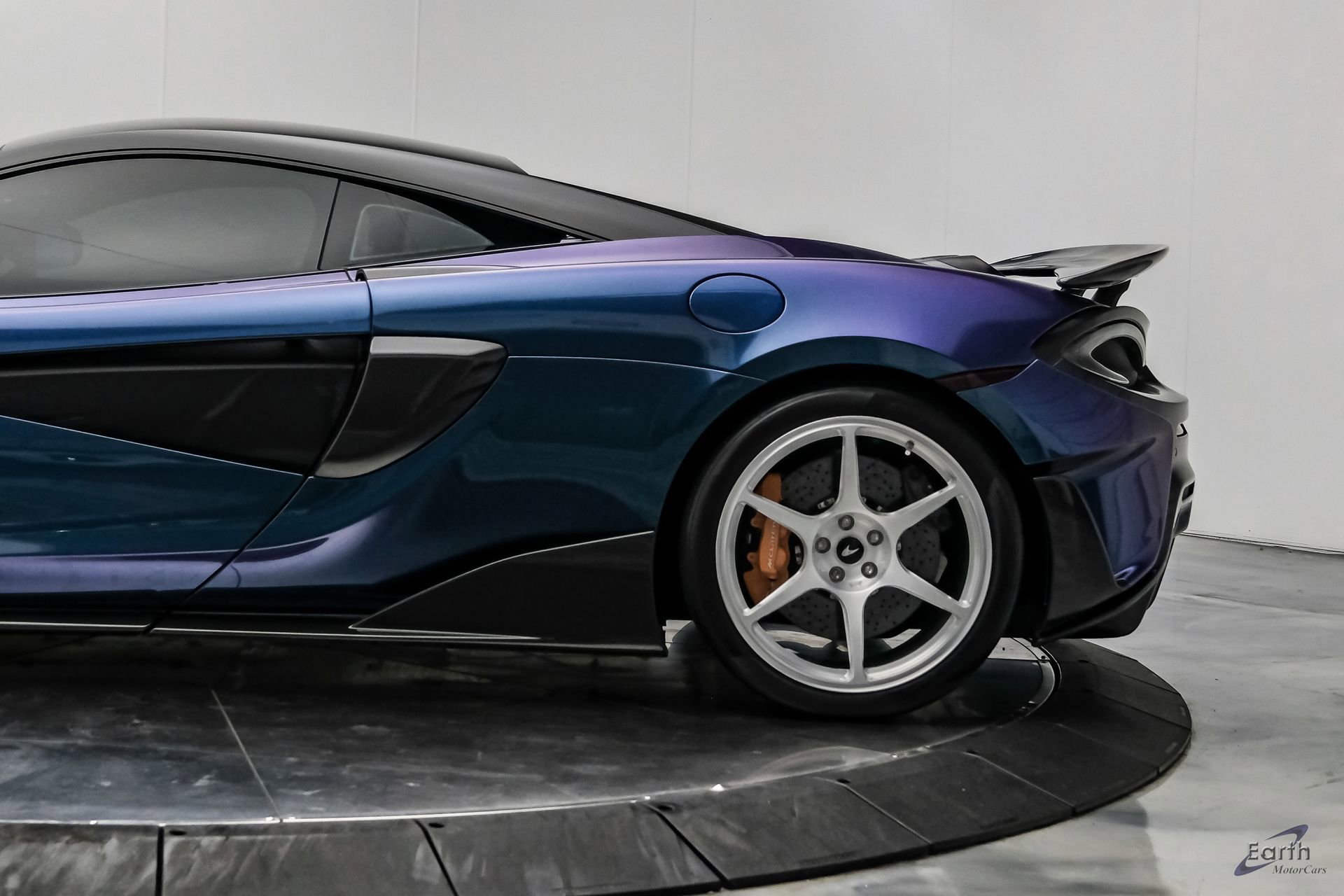Used 2019 McLaren 600LT RWD image 10