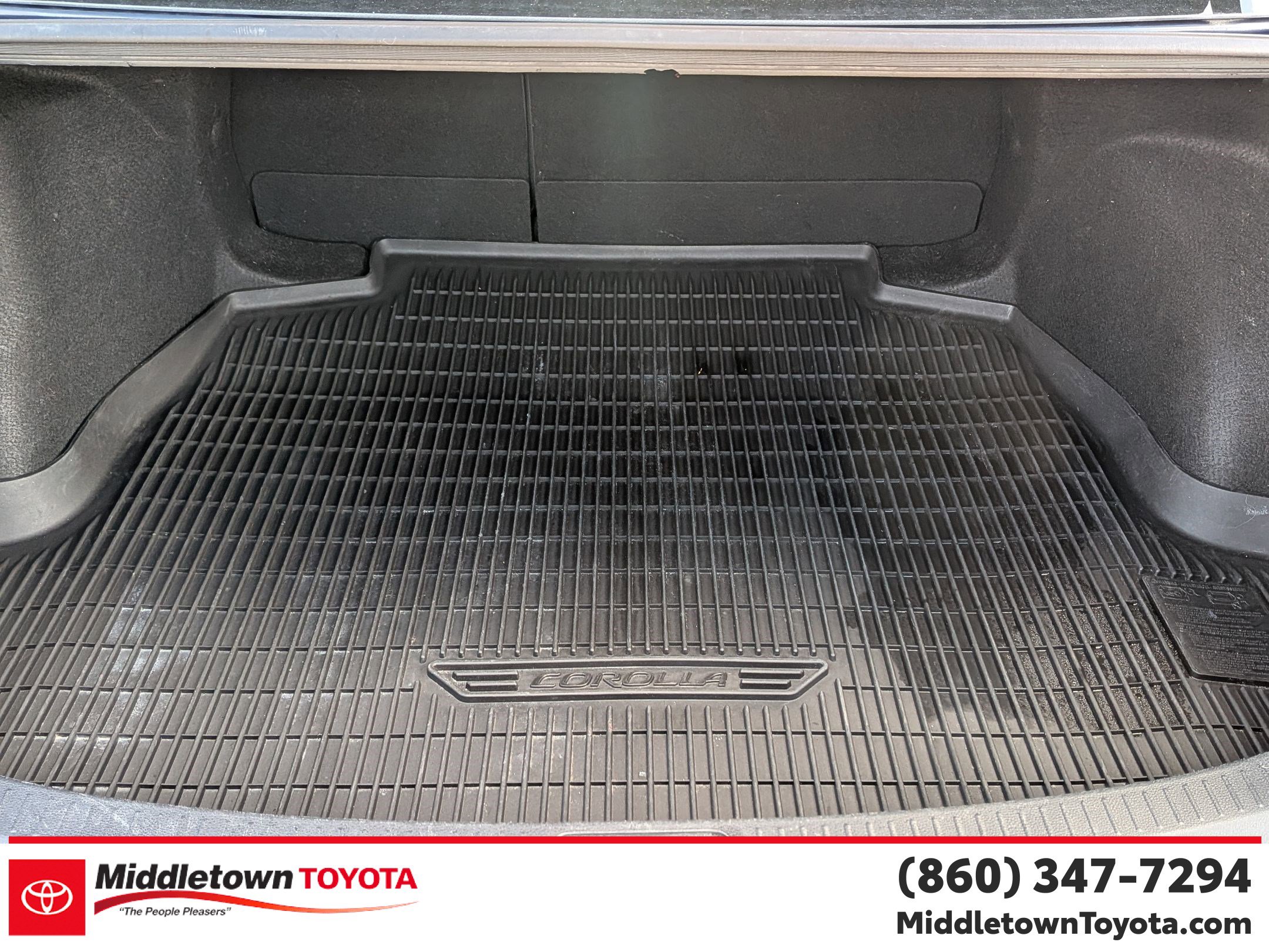 Certified 2023 Toyota Corolla LE image 32