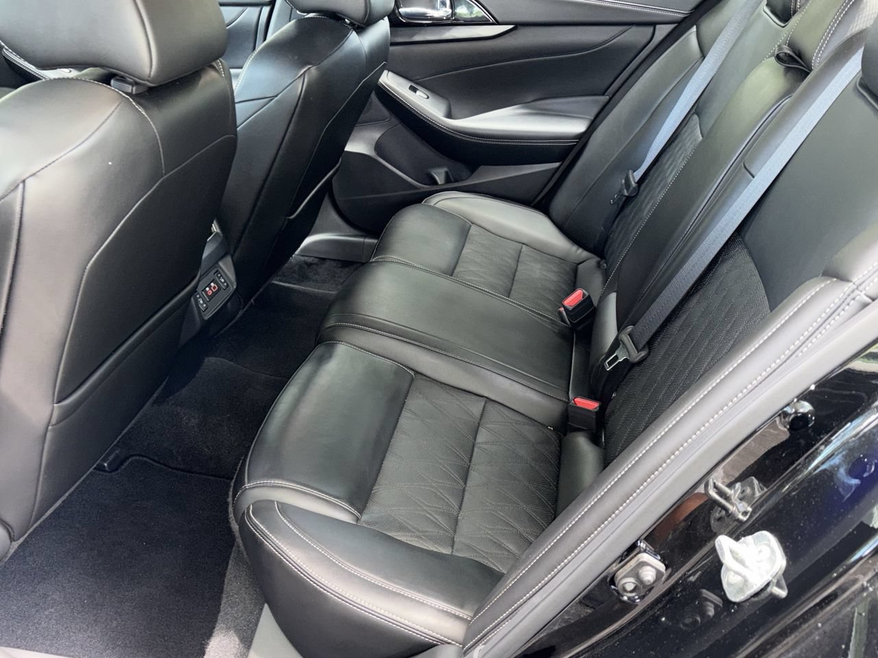 Used 2023 Nissan Maxima Platinum w/ Sport Mat Group FWD image 28