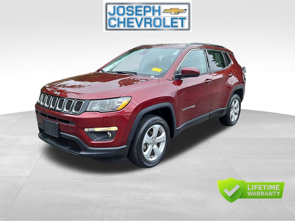 Used 2020 Jeep Compass Latitude w/ Cold Weather Group AWD/4WD image 2
