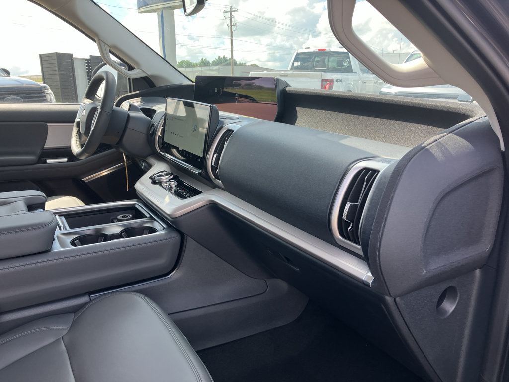 New 2027 Ford Expedition Active AWD/4WD image 23