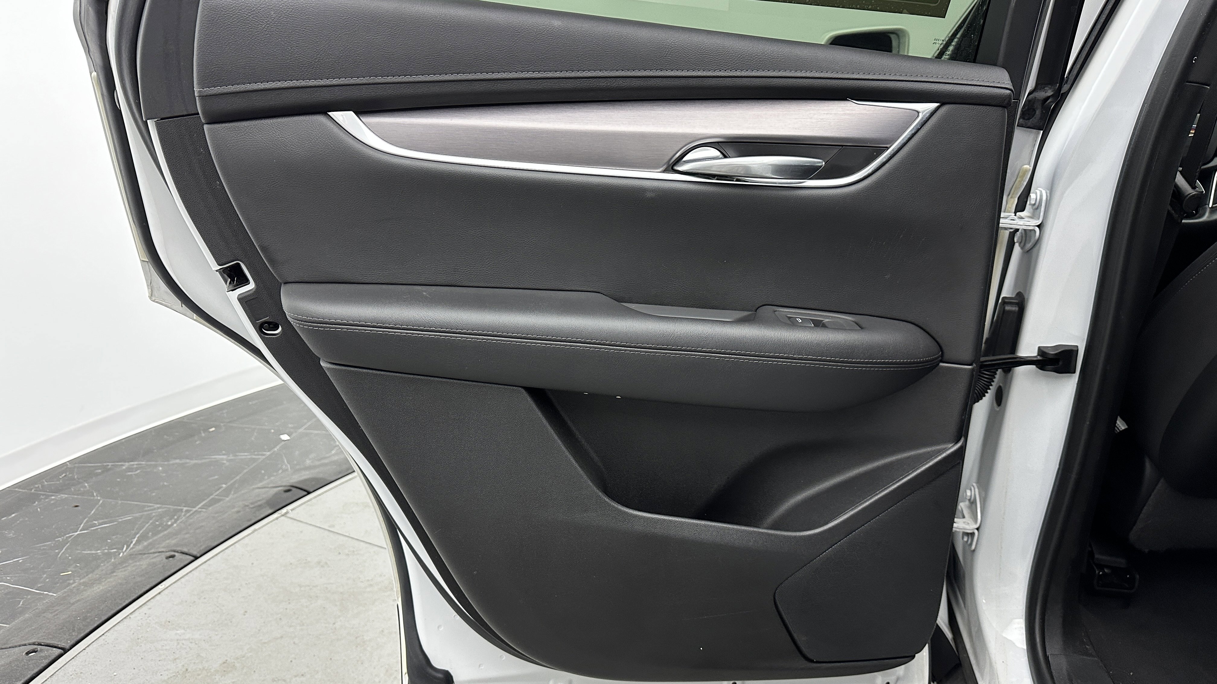 Used 2020 Cadillac XT5 Luxury image 30