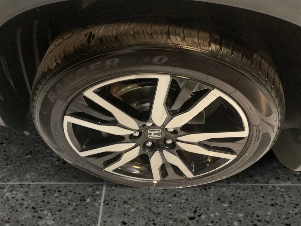 Used 2022 Honda Pilot Touring image 12