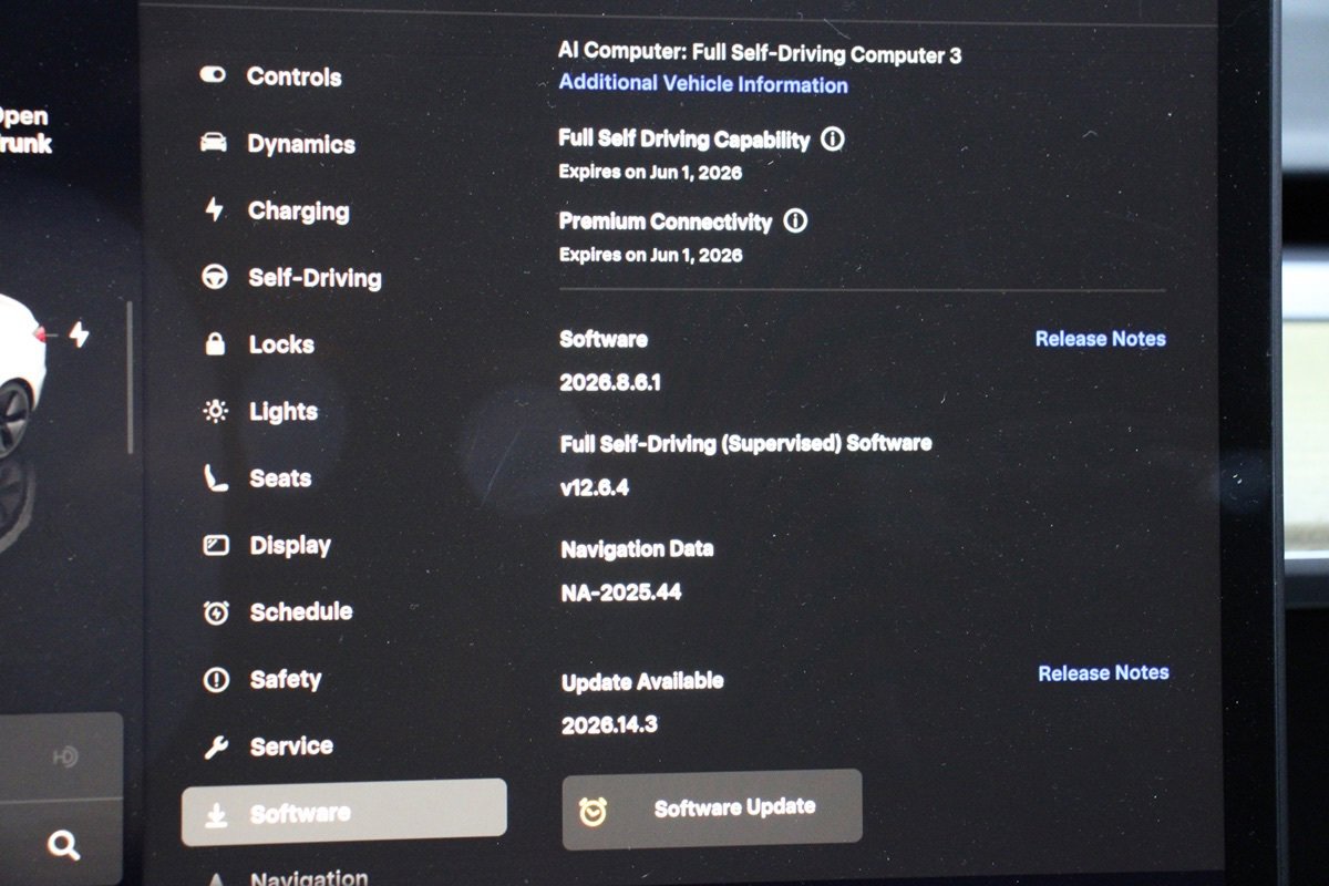 Used 2023 Tesla Model 3 Standard Range RWD image 48
