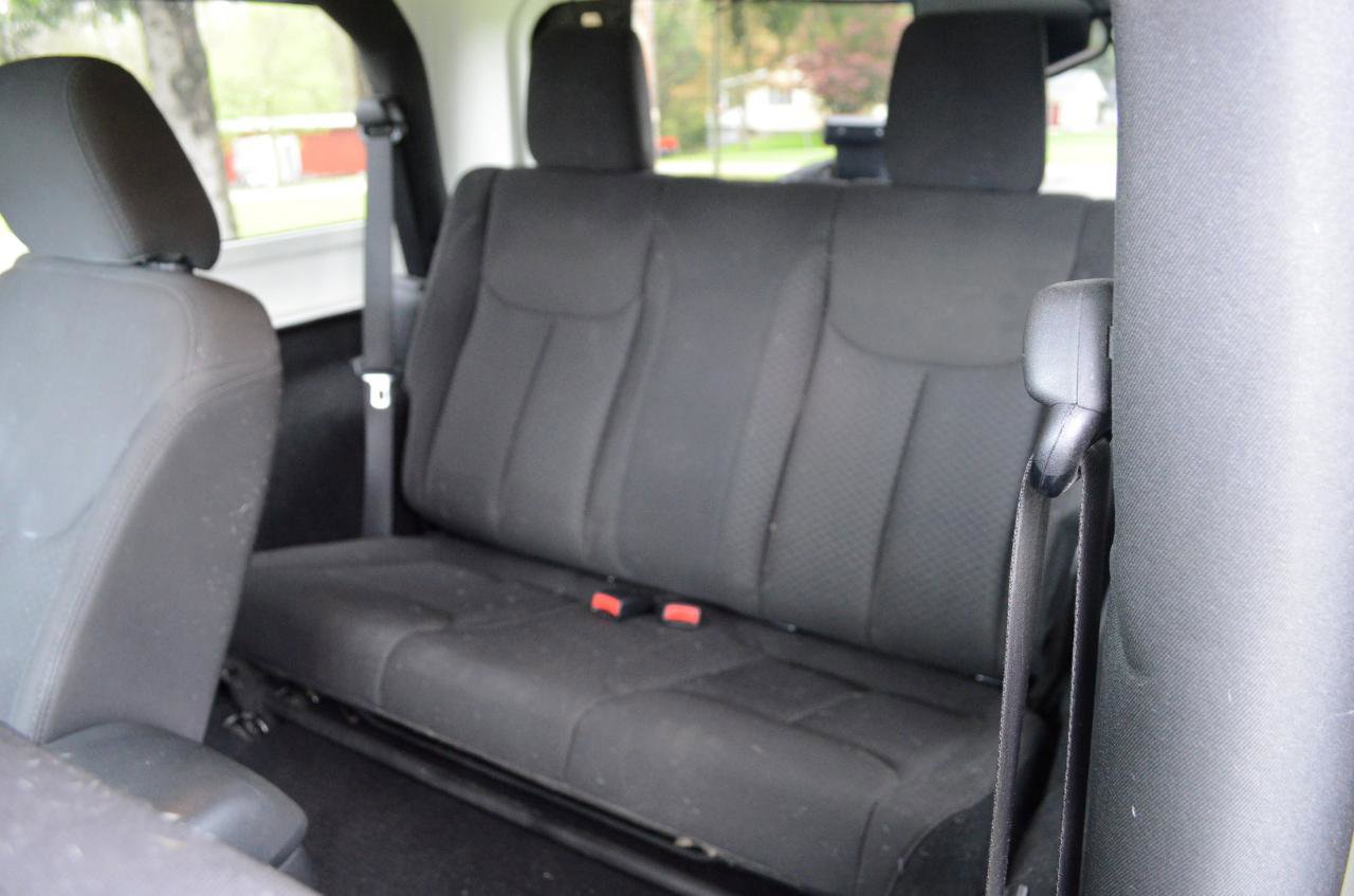 Used 2014 Jeep Wrangler Sport w/ Quick Order Package 24S AWD/4WD image 14