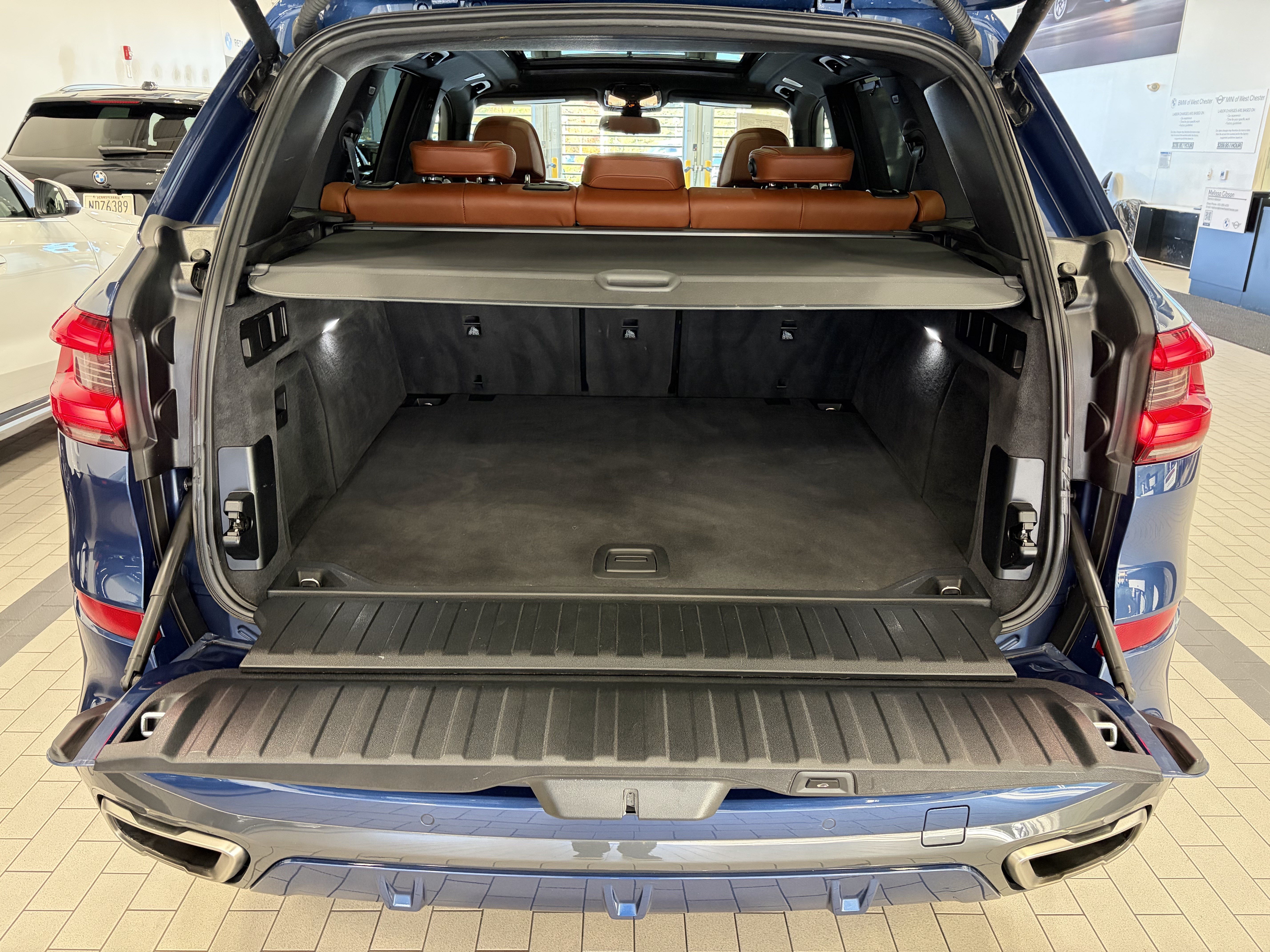 Used 2021 BMW X5 M50i w/ Executive Package AWD/4WD image 8