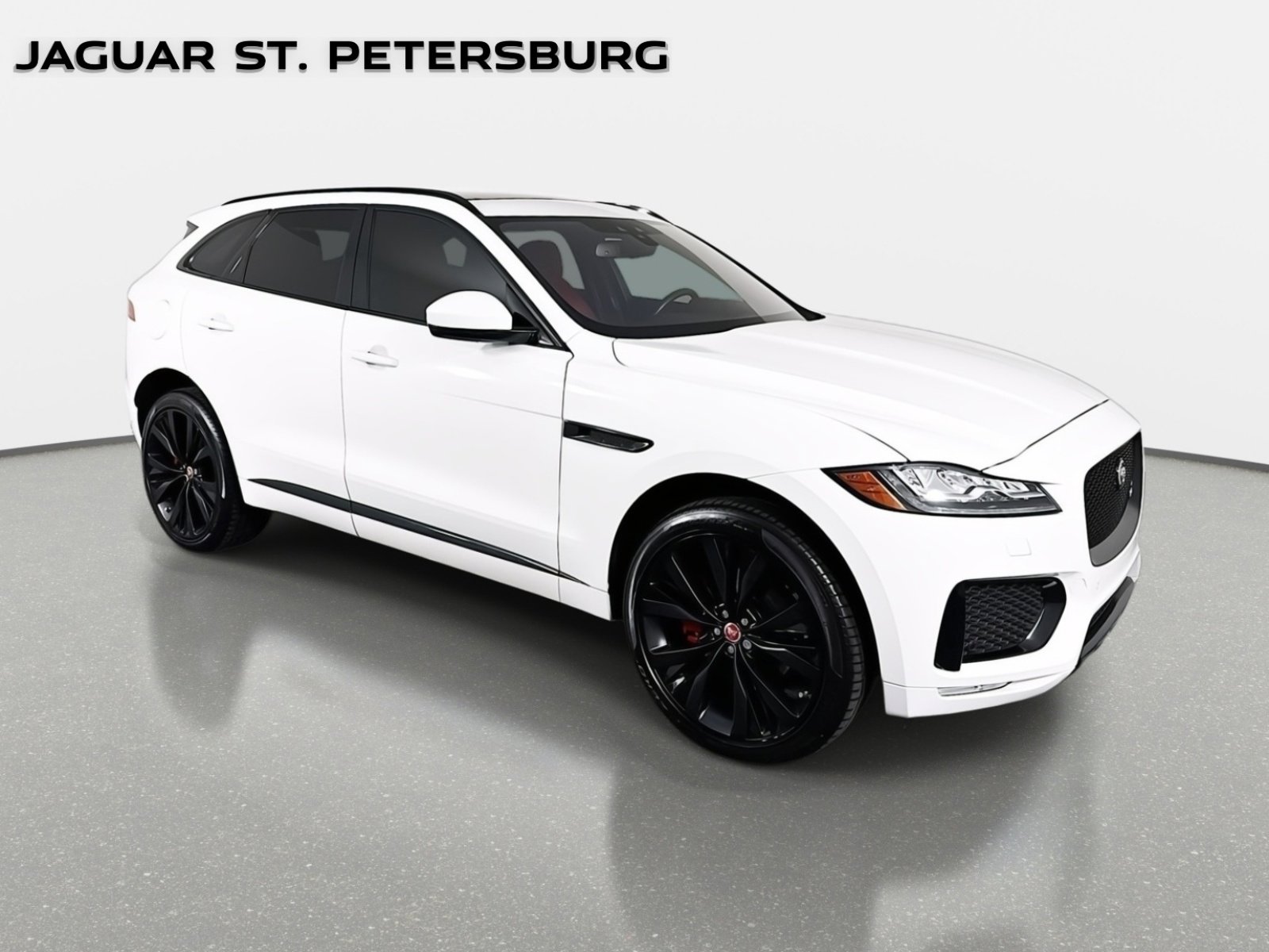 Used 2017 Jaguar F-PACE S image 4