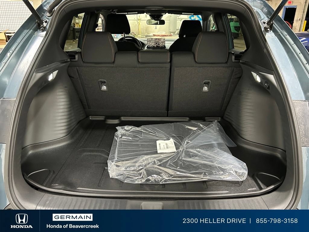 Certified 2025 Honda HR-V Sport image 29