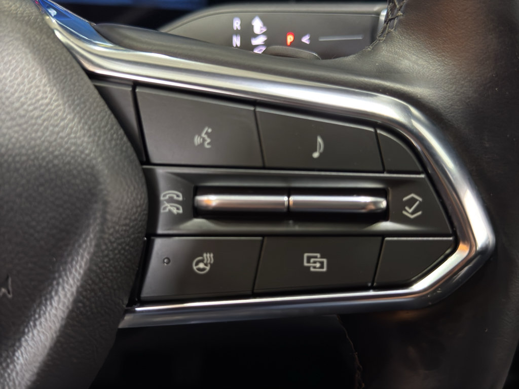 Used 2026 Chevrolet Equinox LT AWD/4WD image 23