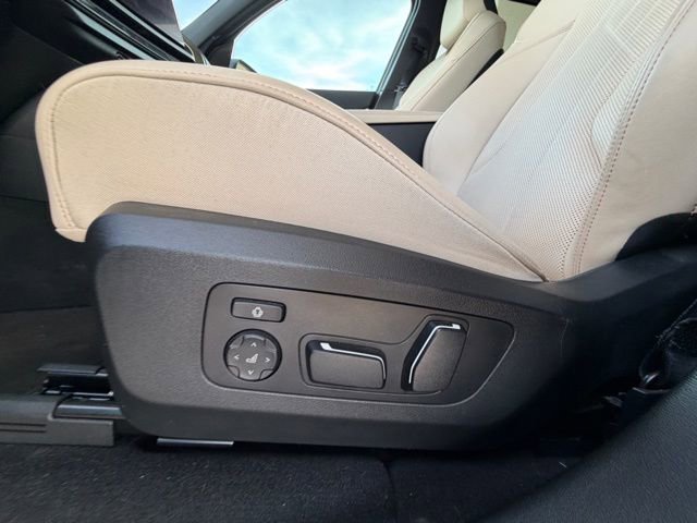 Used 2025 BMW X3 xDrive30 w/ Premium Package AWD/4WD image 17