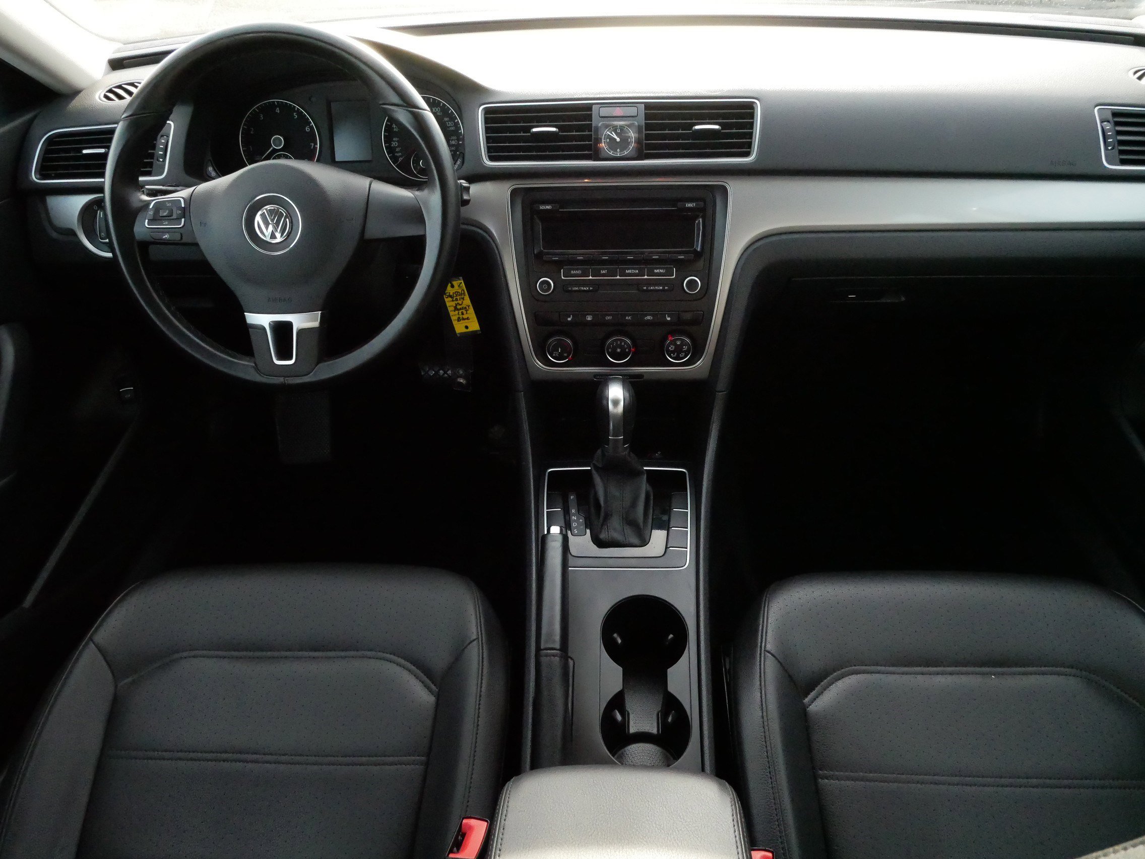 Used 2014 Volkswagen Passat 1.8T Wolfsburg Edition image 10