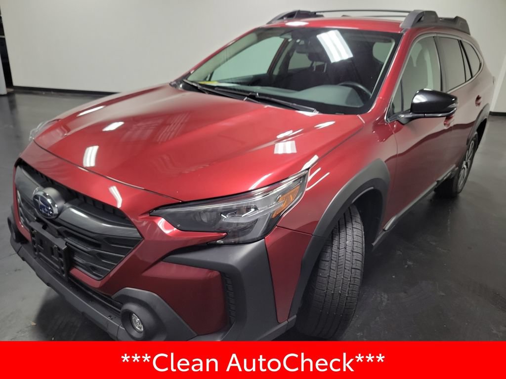 Used 2025 Subaru Outback Premium AWD/4WD image 4