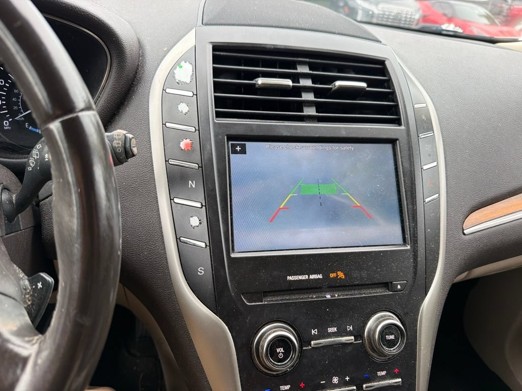 Used 2019 Lincoln MKC Select w/ Select Plus Package FWD image 6