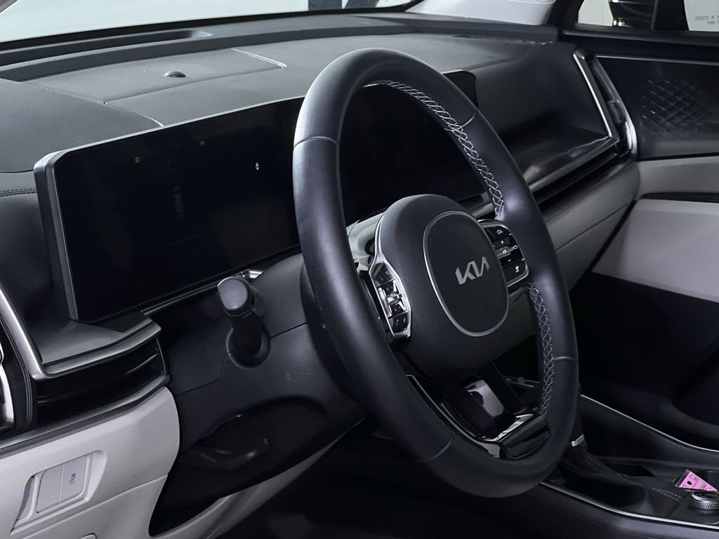 Used 2024 Kia Sorento S w/ Panoramic Sunroof Package image 24