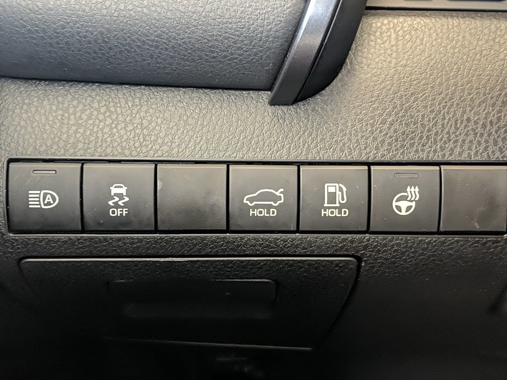 Used 2023 Toyota Camry SE w/ Cold Weather Package image 24