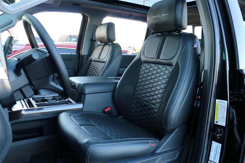 New 2026 Ford F350 Lariat w/ Black Appearance Package image 22