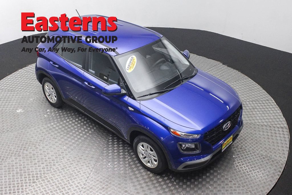 Used 2023 Hyundai Venue SE FWD image 4