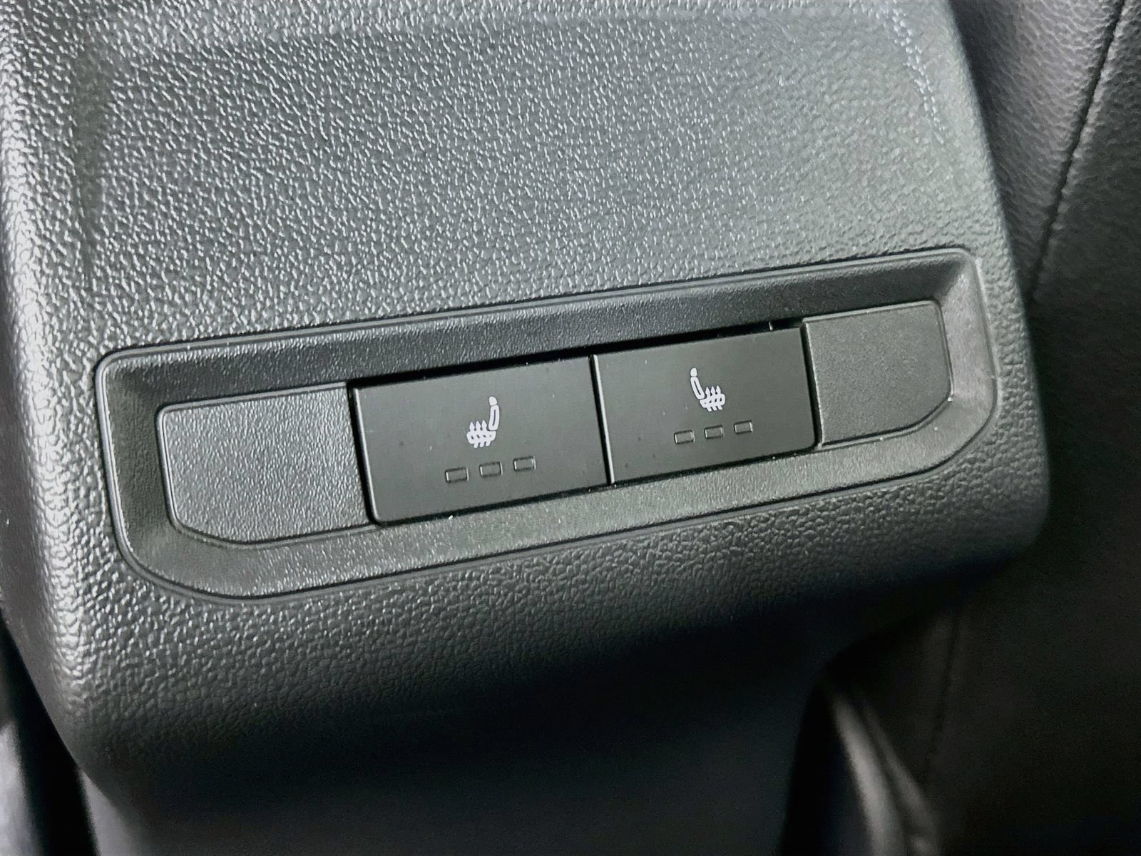 Used 2024 Volkswagen Jetta SEL FWD image 36