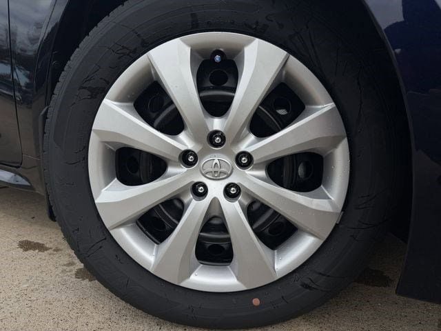 New 2026 Toyota Corolla LE FWD image 10