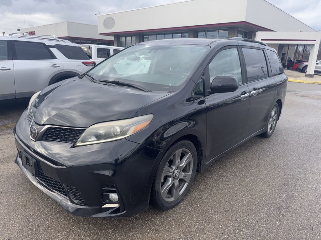 Used 2019 Toyota Sienna SE