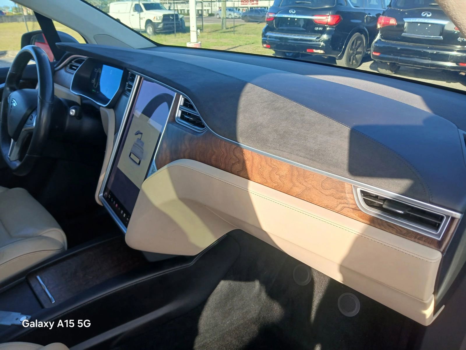 Used 2016 Tesla Model X 90D image 18