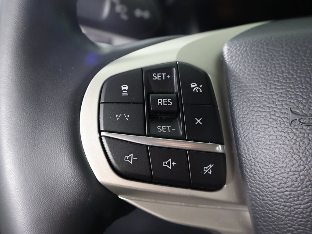 Used 2025 Ford Explorer Active w/ Active Comfort Package AWD/4WD image 44