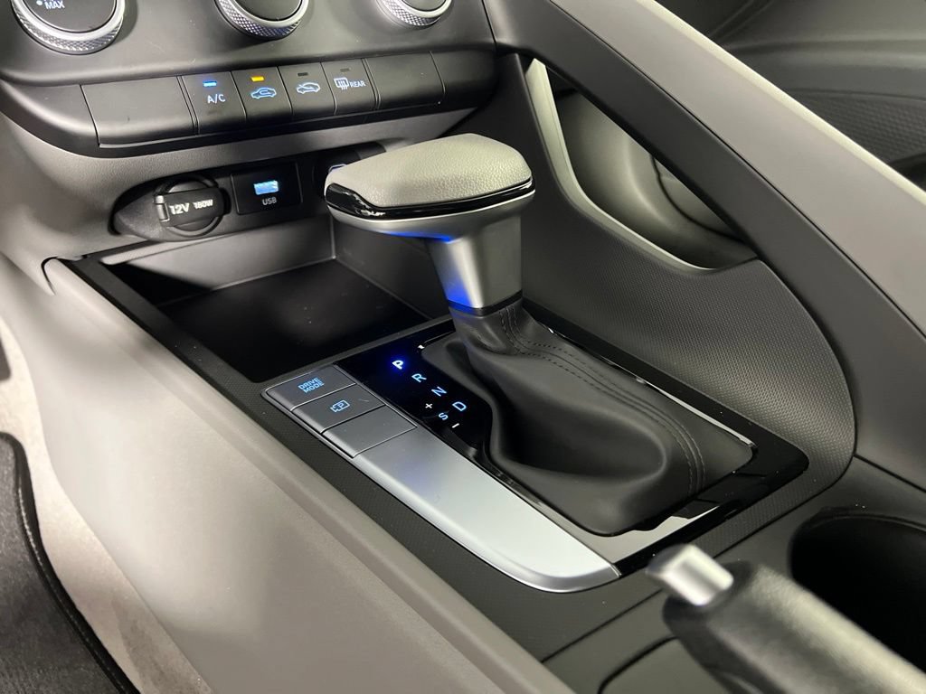 New 2026 Hyundai Elantra SE FWD image 23