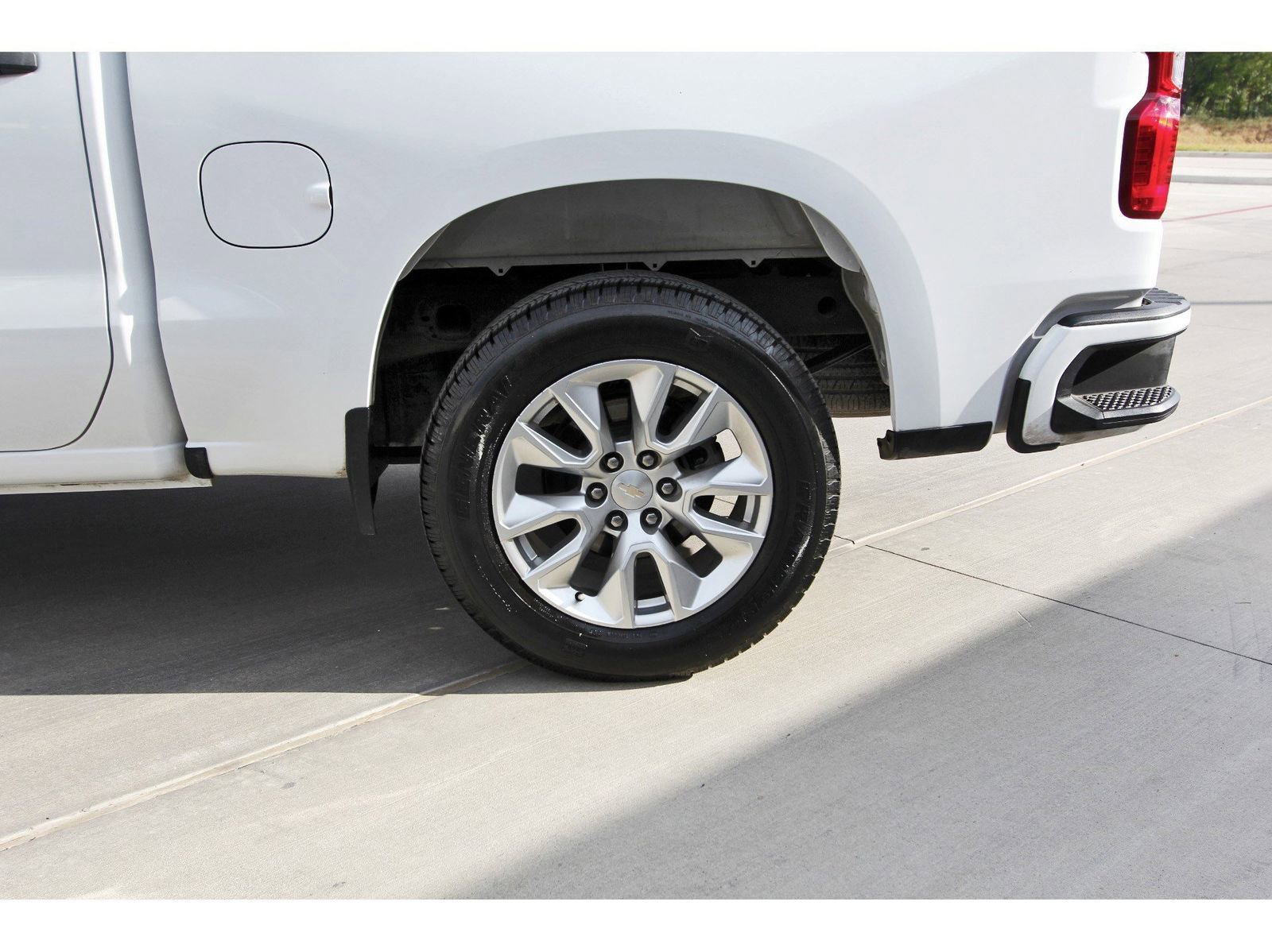 Used 2024 Chevrolet Silverado 1500 Custom image 30