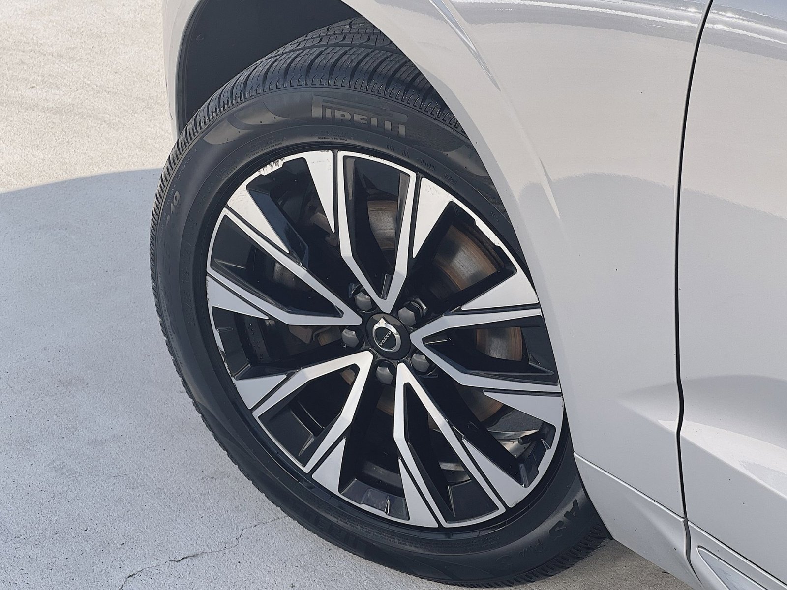 Certified 2023 Volvo XC60 B5 Plus w/ Climate Package image 12