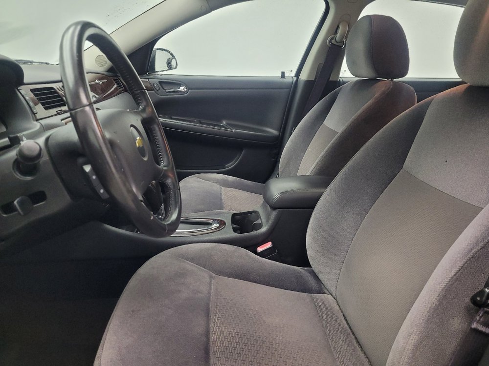 Used 2014 Chevrolet Impala LT w/ LT Sunroof Package FWD image 17