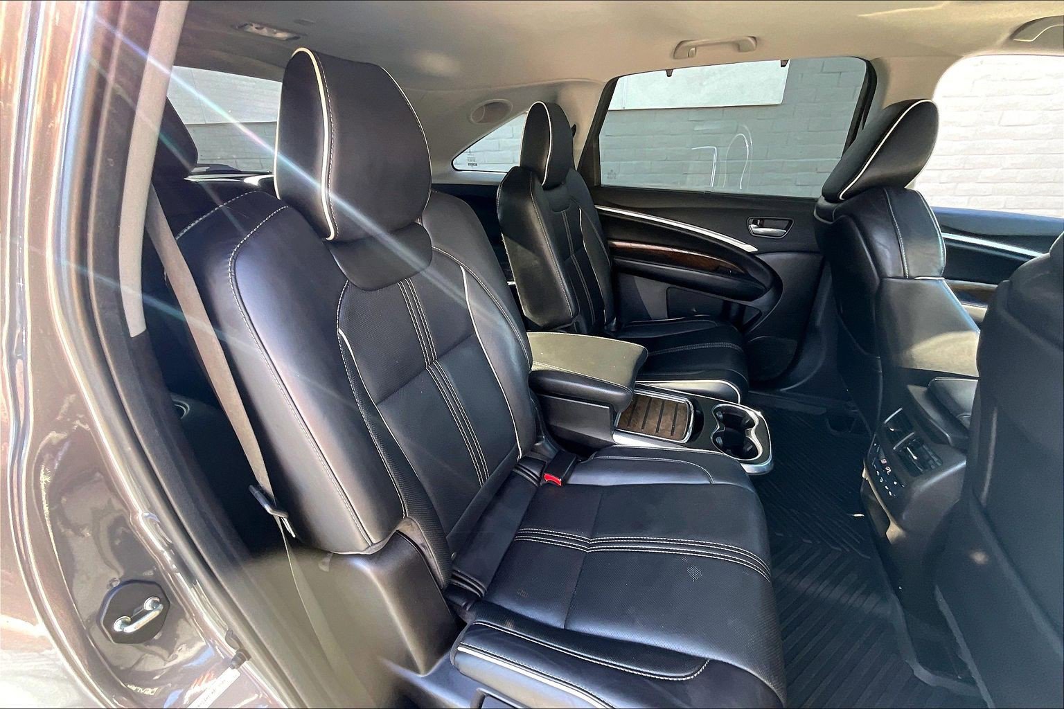 Used 2017 Acura MDX SH-AWD w/ Advance Package image 26
