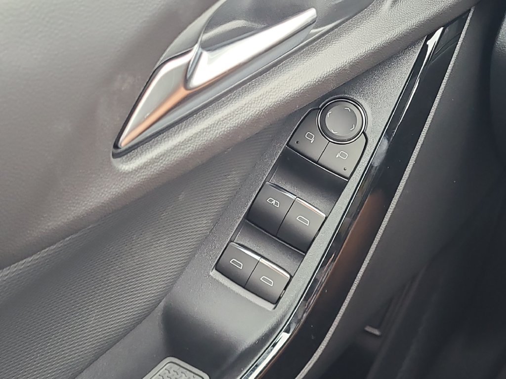 New 2027 Chevrolet Equinox RS w/ Safety and Technology Package AWD/4WD image 18