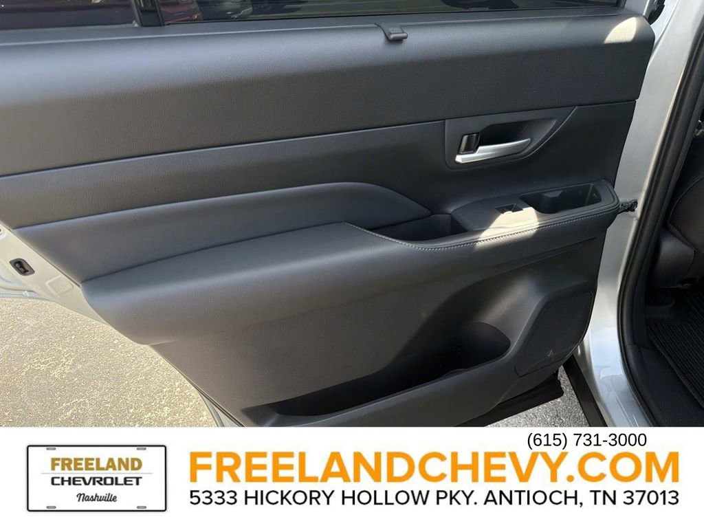 Used 2024 Toyota Grand Highlander Platinum image 16