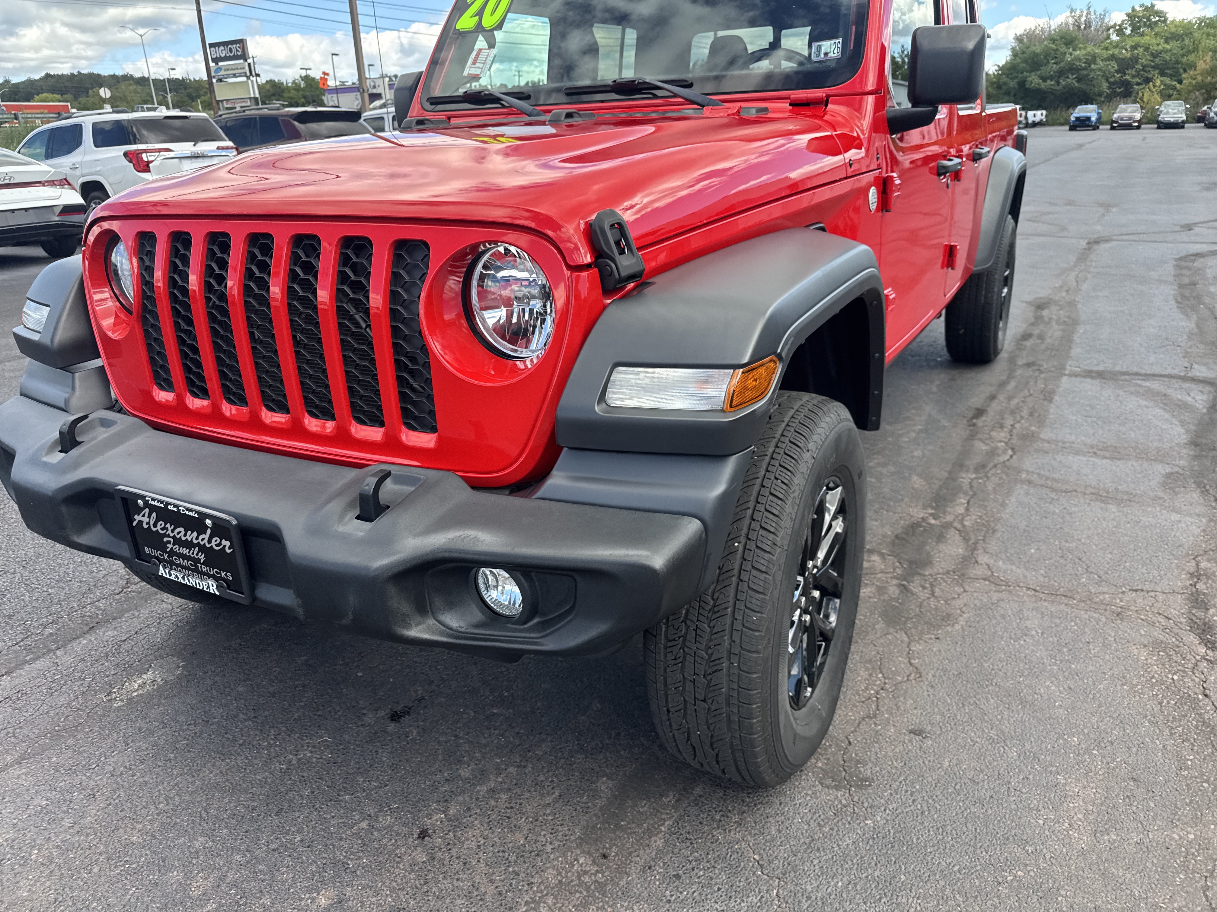 Used 2020 Jeep Gladiator Sport w/ Quick Order Package 24S AWD/4WD image 10