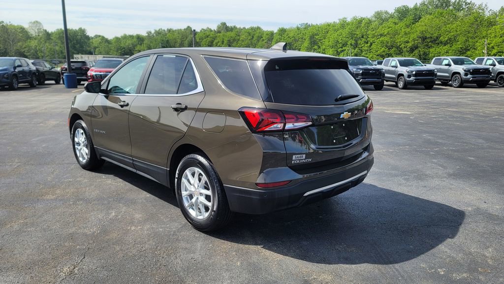 Used 2024 Chevrolet Equinox LT w/ LPO, Floor Liner Package FWD image 9
