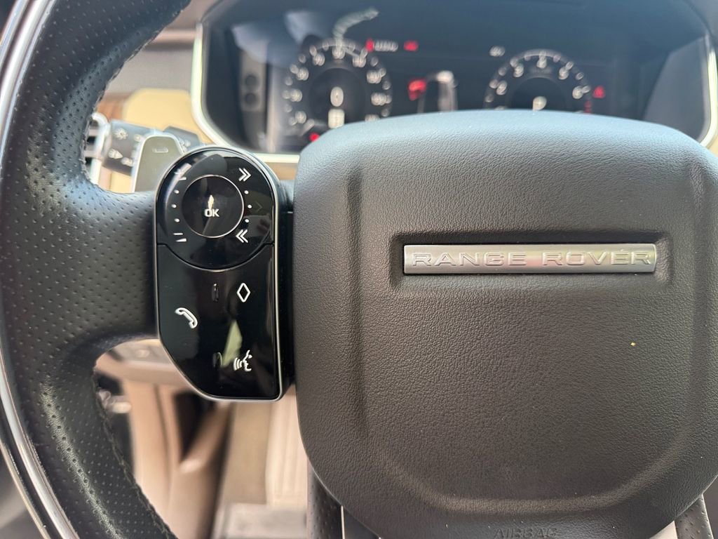 Used 2019 Land Rover Range Rover Sport Supercharged AWD/4WD image 25