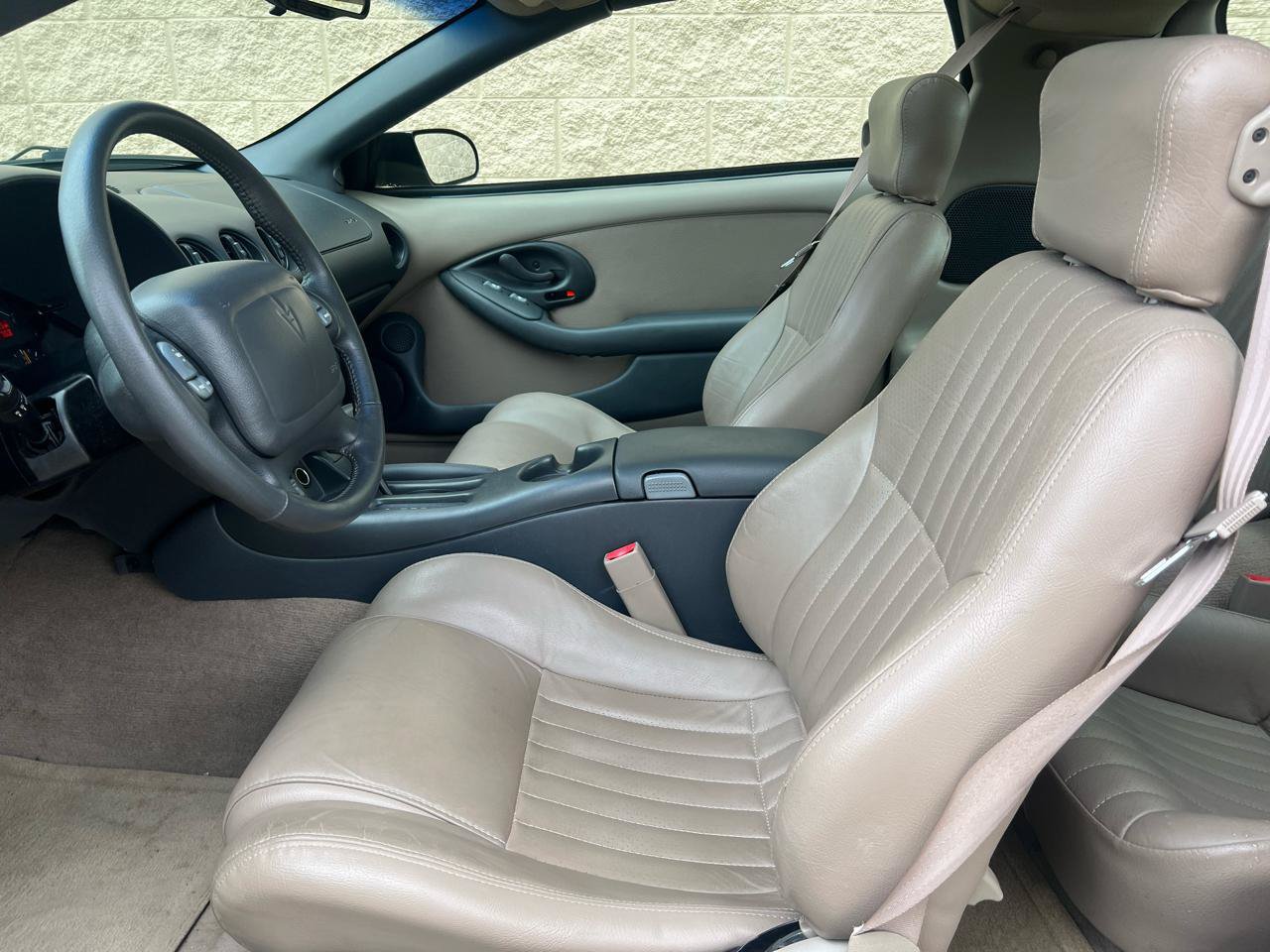 Used 1999 Pontiac Firebird Formula RWD image 4
