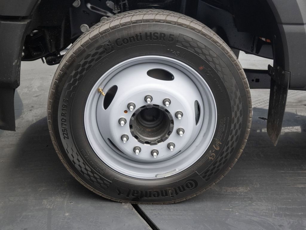 New 2026 Ford F450 XL w/ XL Chrome Package image 23