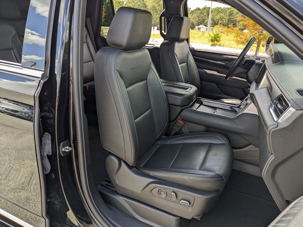 Used 2024 GMC Yukon Denali image 5