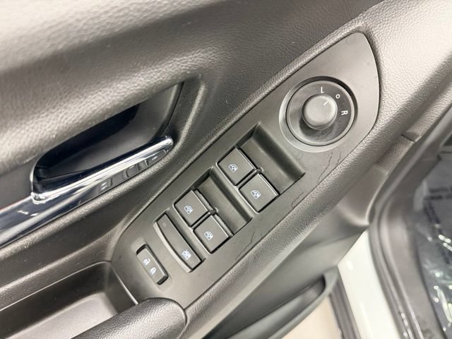 Certified 2021 Chevrolet Trax LT w/ Premium Seat Package FWD image 18