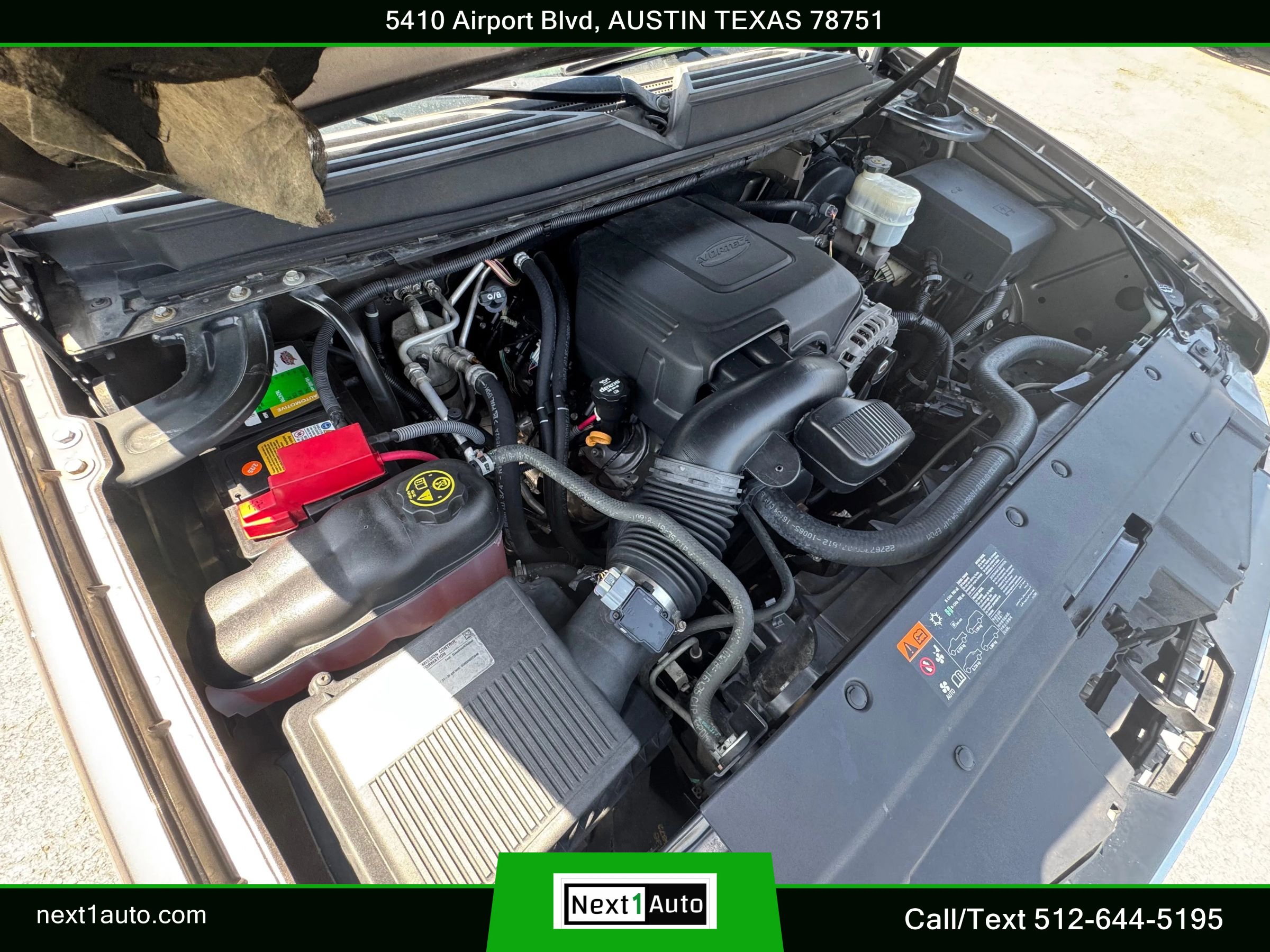 Used 2013 Chevrolet Tahoe LTZ RWD image 32
