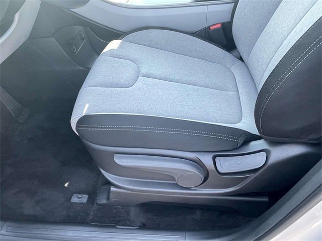 Certified 2025 Hyundai Palisade SE image 13