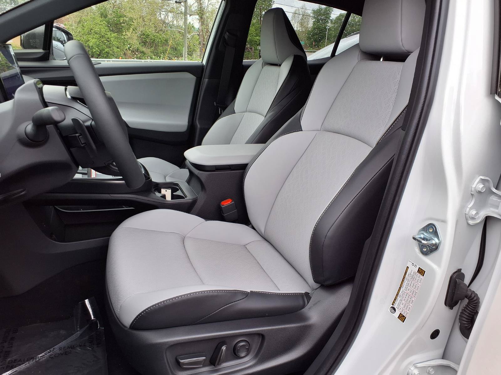 New 2026 Subaru Uncharted AWD image 4