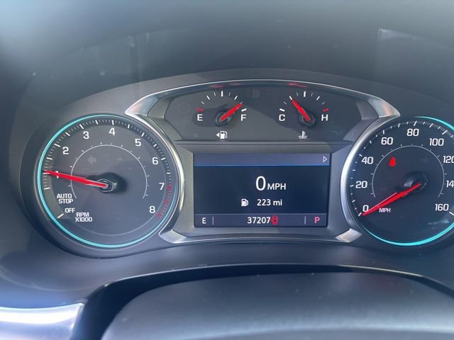 Used 2023 Chevrolet Traverse LT w/ Midnight/Sport Edition image 8