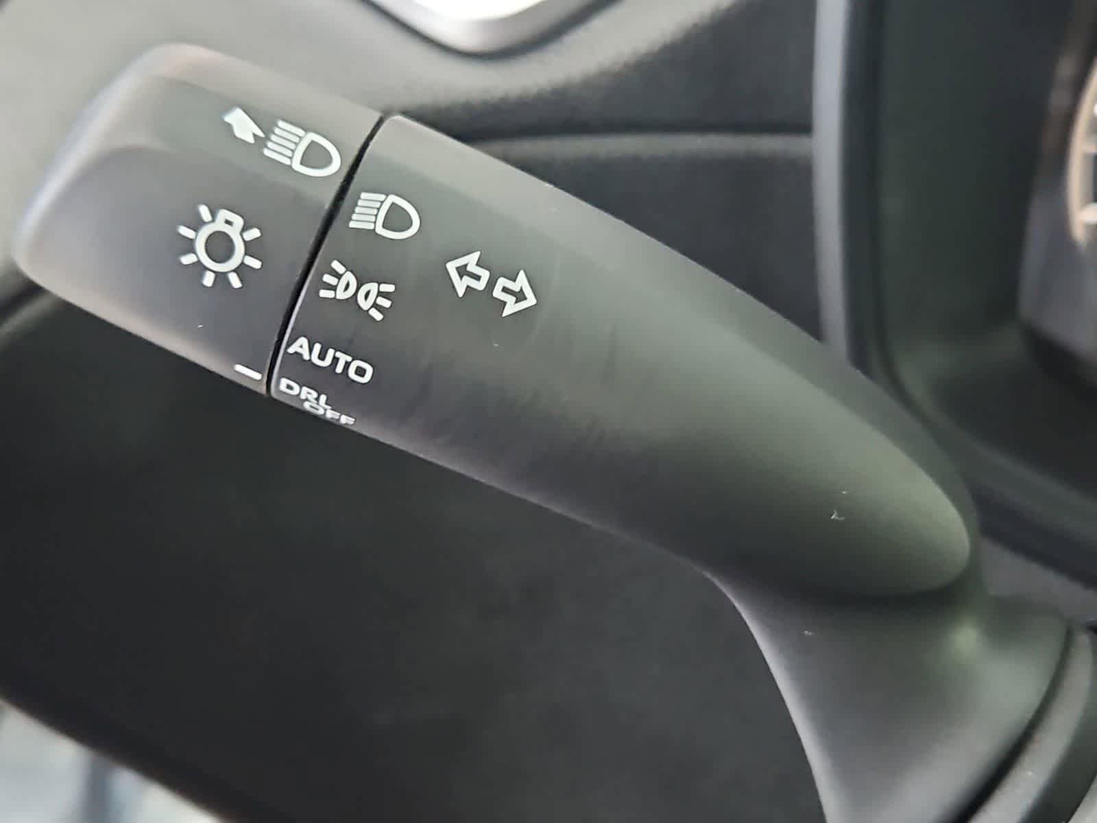 Used 2023 Toyota Corolla Cross LE image 24