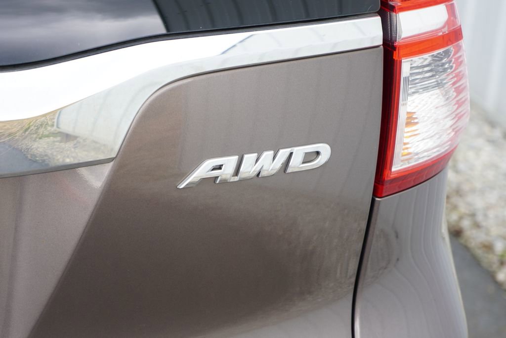 Used 2015 Honda CR-V LX image 8