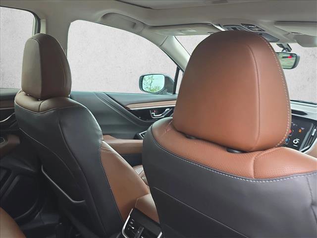 Used 2020 Subaru Outback Touring w/ Popular Package #2 image 18