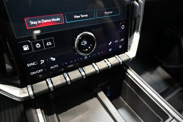 New 2026 GMC Acadia Elevation w/ Black Edition FWD image 19