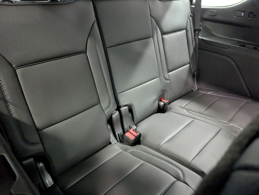 Used 2026 GMC Yukon Denali w/ Sun & Power Step Package AWD/4WD image 27
